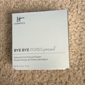 IT Cosmetics Bye Bye Pores Pressed Powder - Gray